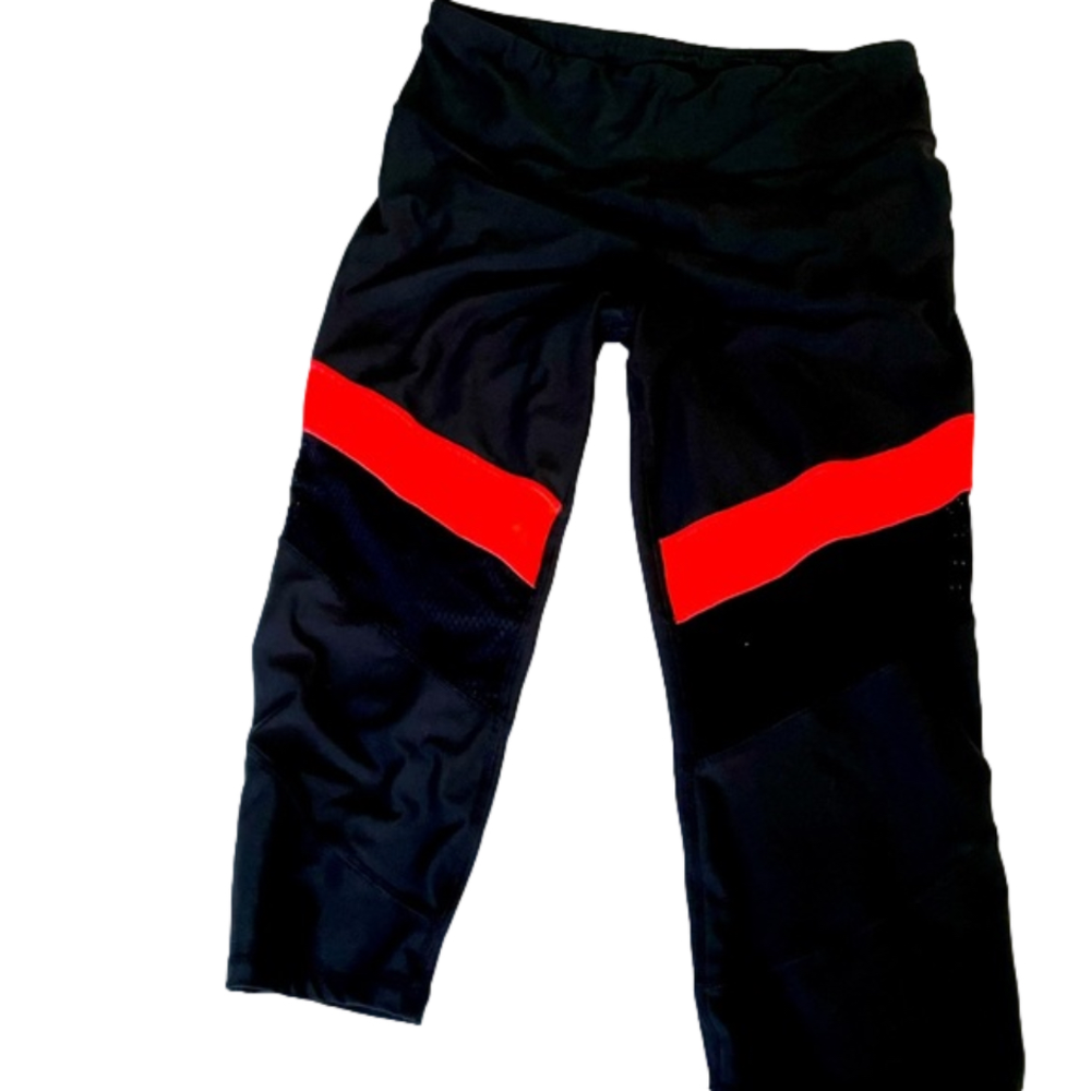 C and C work out capris L